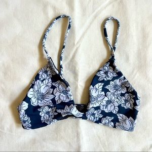 Acacia Swimwear Na Pali Top (M) Blue Magnolia